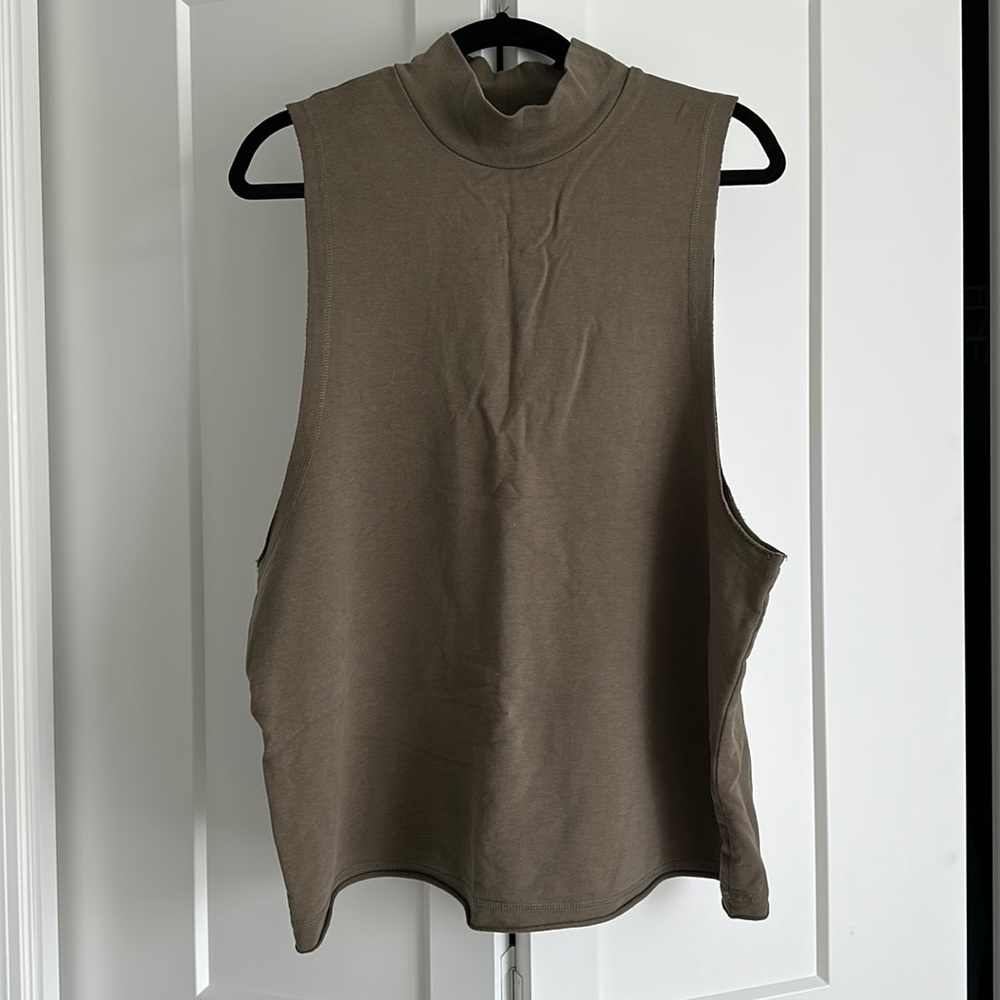 Alo Yoga High Neck Tank, Size Large, Olive Green Color